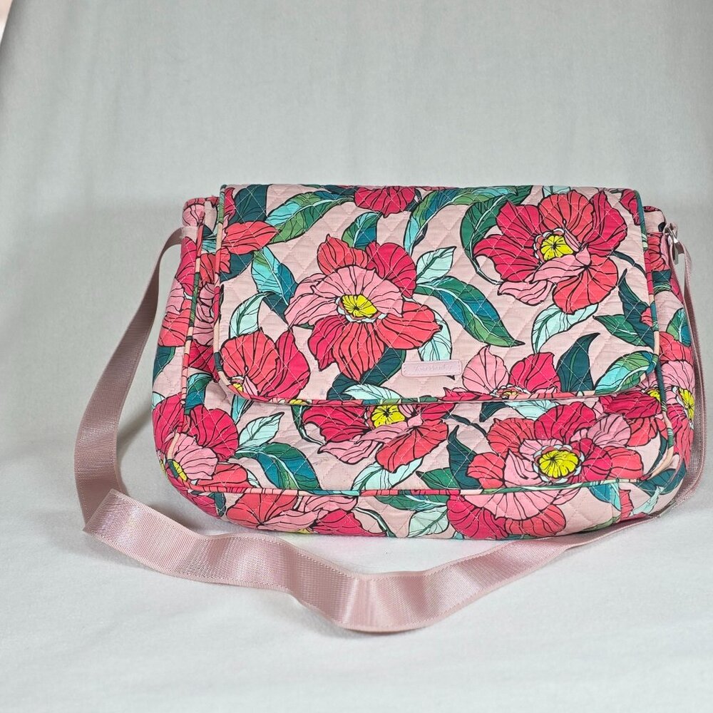 🌸 Vera Bradley Floral Business Bag — Pink Power & Function! 🌸